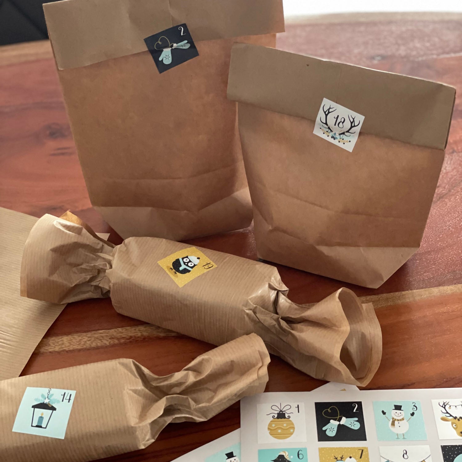 FOTOFOL-Adventskalender Zahlen Sticker Set – DIY Adventskalender für Weihnachten basteln!