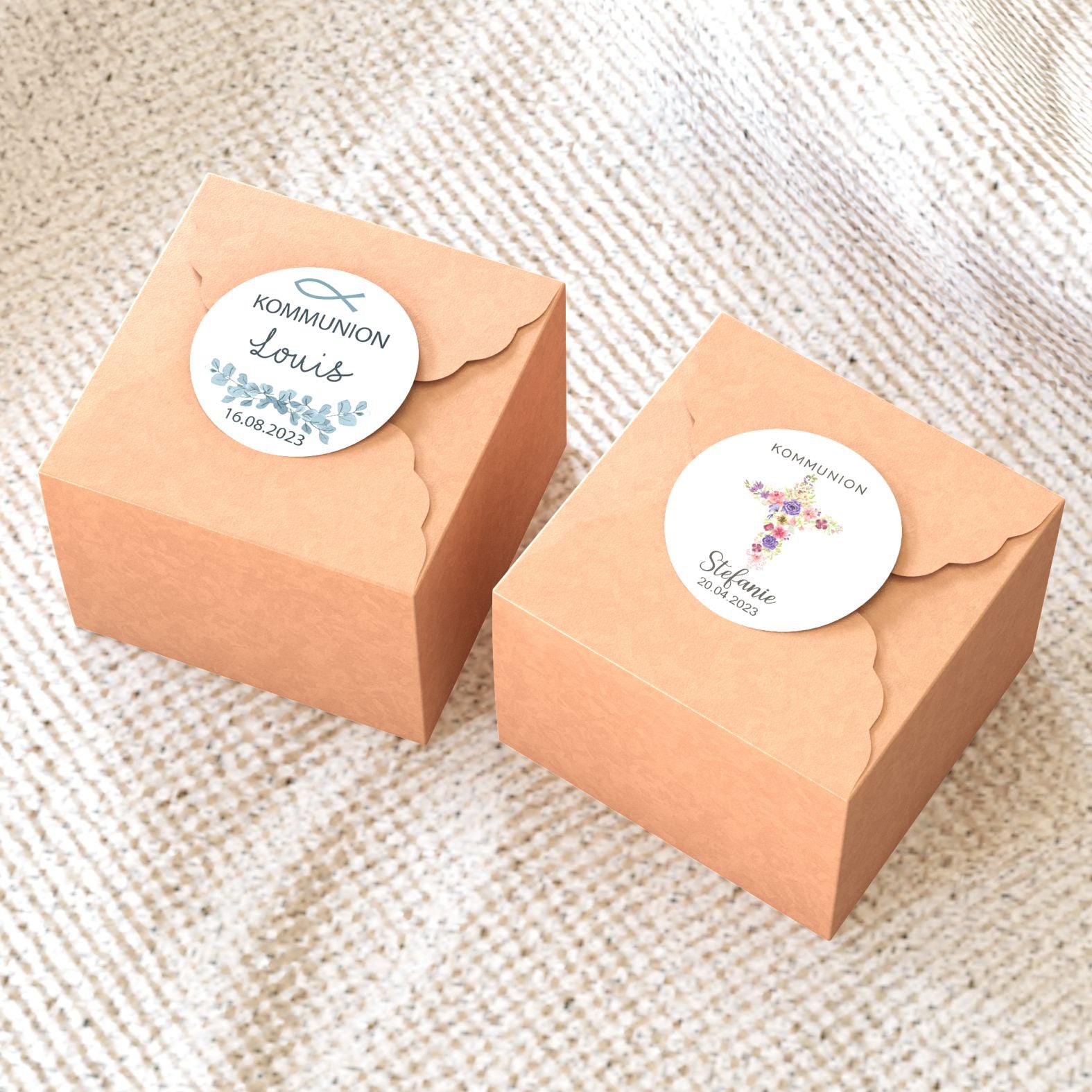 Personalisierte Aufkleber Kommunion "Kreuz Blumen" mit Namen und Datum - 24 Stück - 4,5cm - FOTOFOL