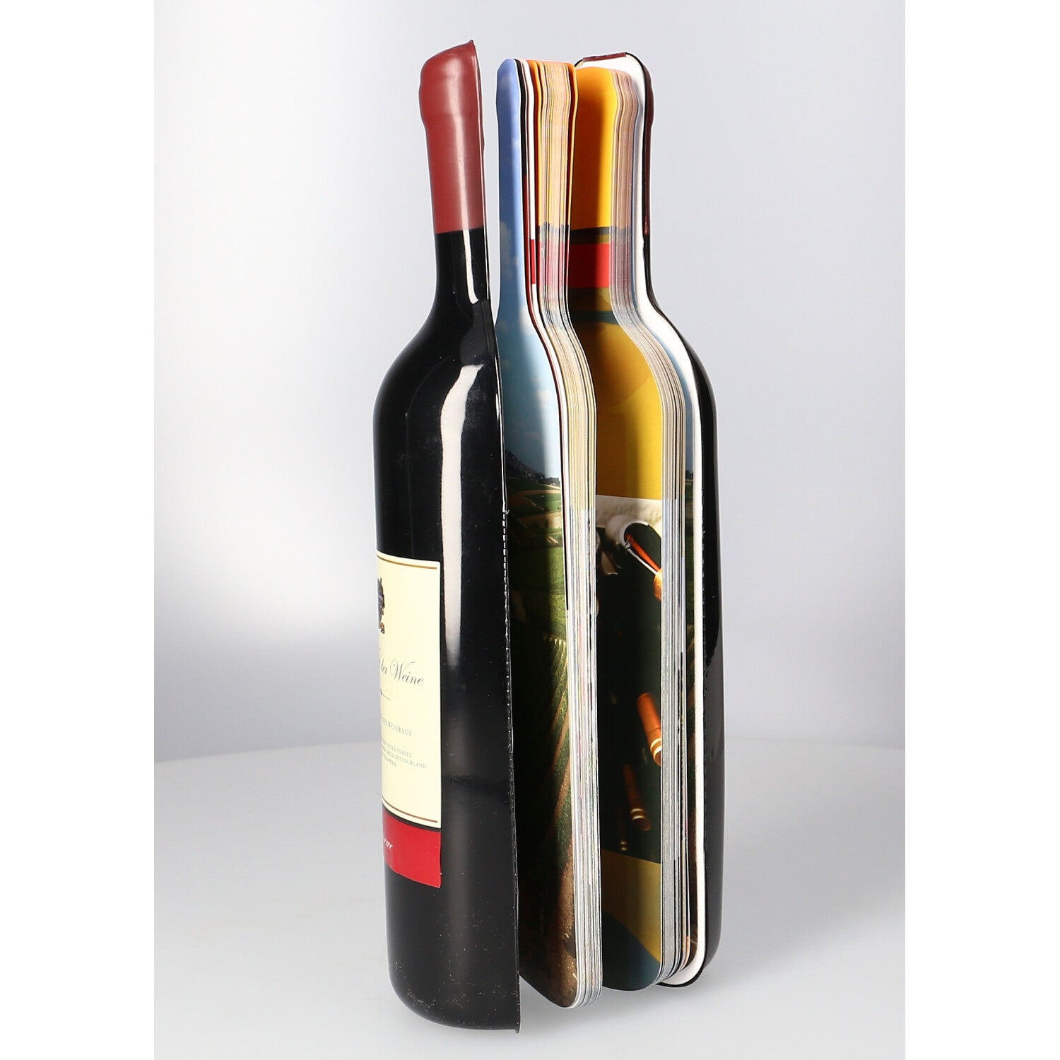 Buch in Form einer Weinflasche – Die Welt der Weine