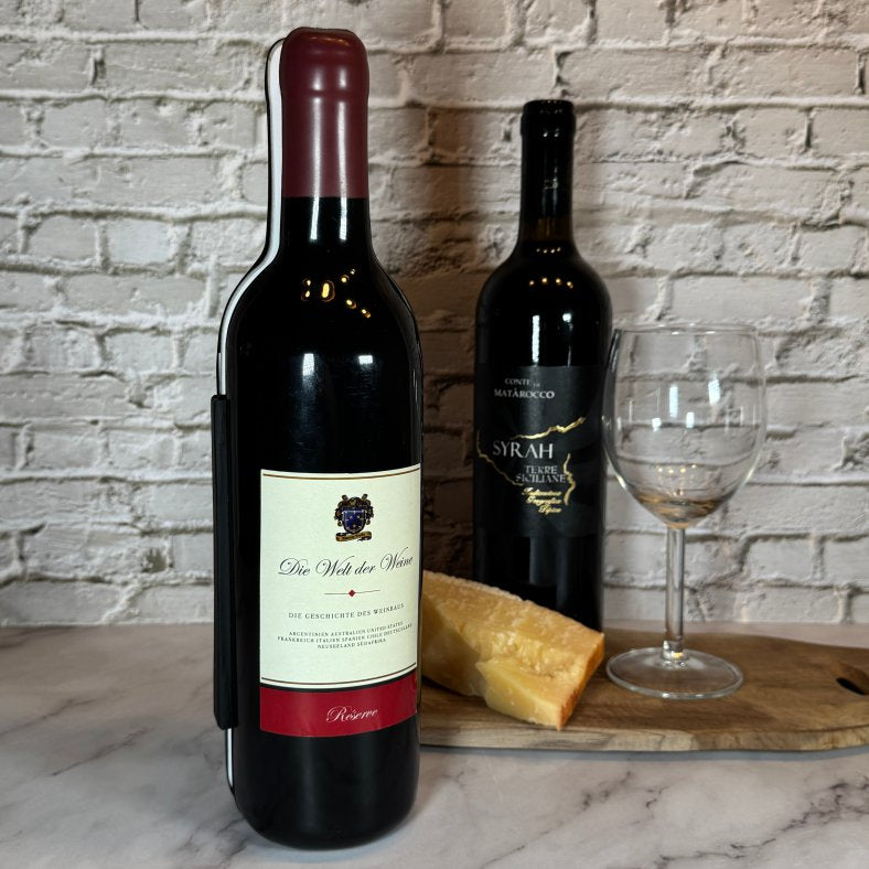 Fotofol_Die Welt der Weine | Buch in Weinflaschenform