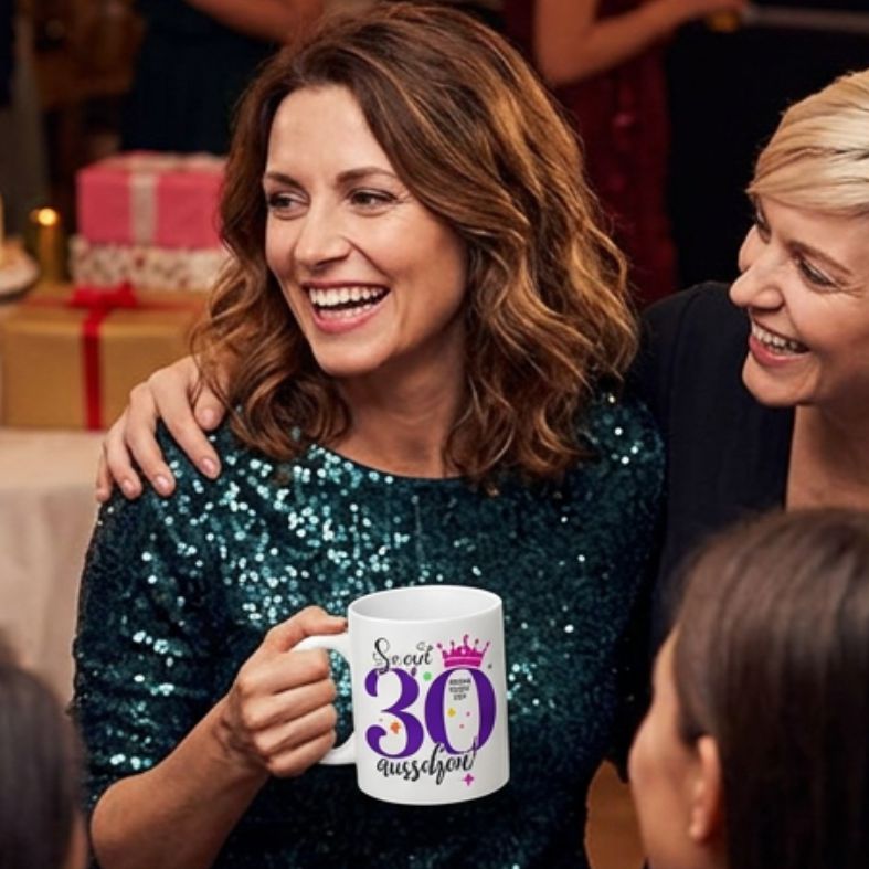Personalisierte Tasse zum 30. Geburtstag | Individuelles Geschenk mit Namen | Spruch "So gut kann man mit 30 aussehen"
