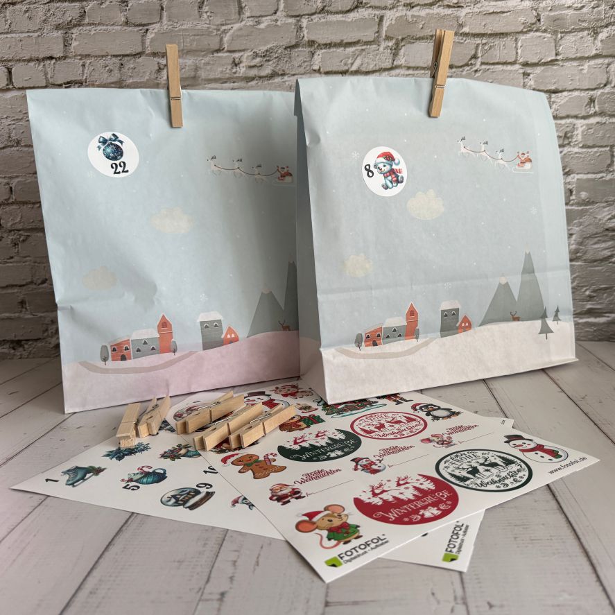 Adventskalender Set L – 24 Geschenktüten 27 x 33 x 10 cm mit Zahlen & Klammern - FOTOFOL