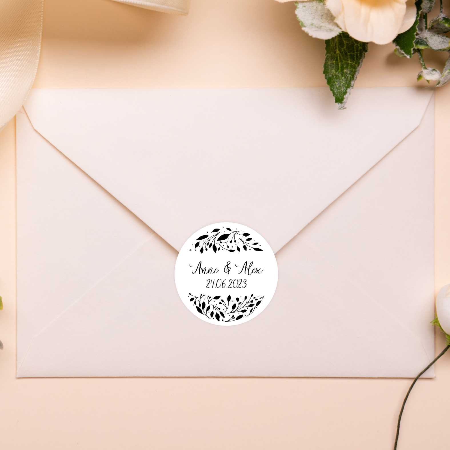 Personalisierte Aufkleber Geburtstag "Schwarze Blätter"- 24 Stück - 4,5cm - FOTOFOL