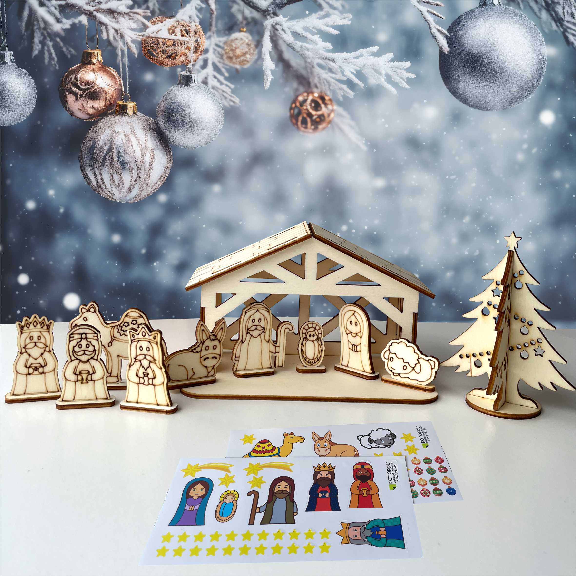 Bastelset Weihnachtskrippe aus Birkensperrholz mit Aufkleber - FOTOFOL