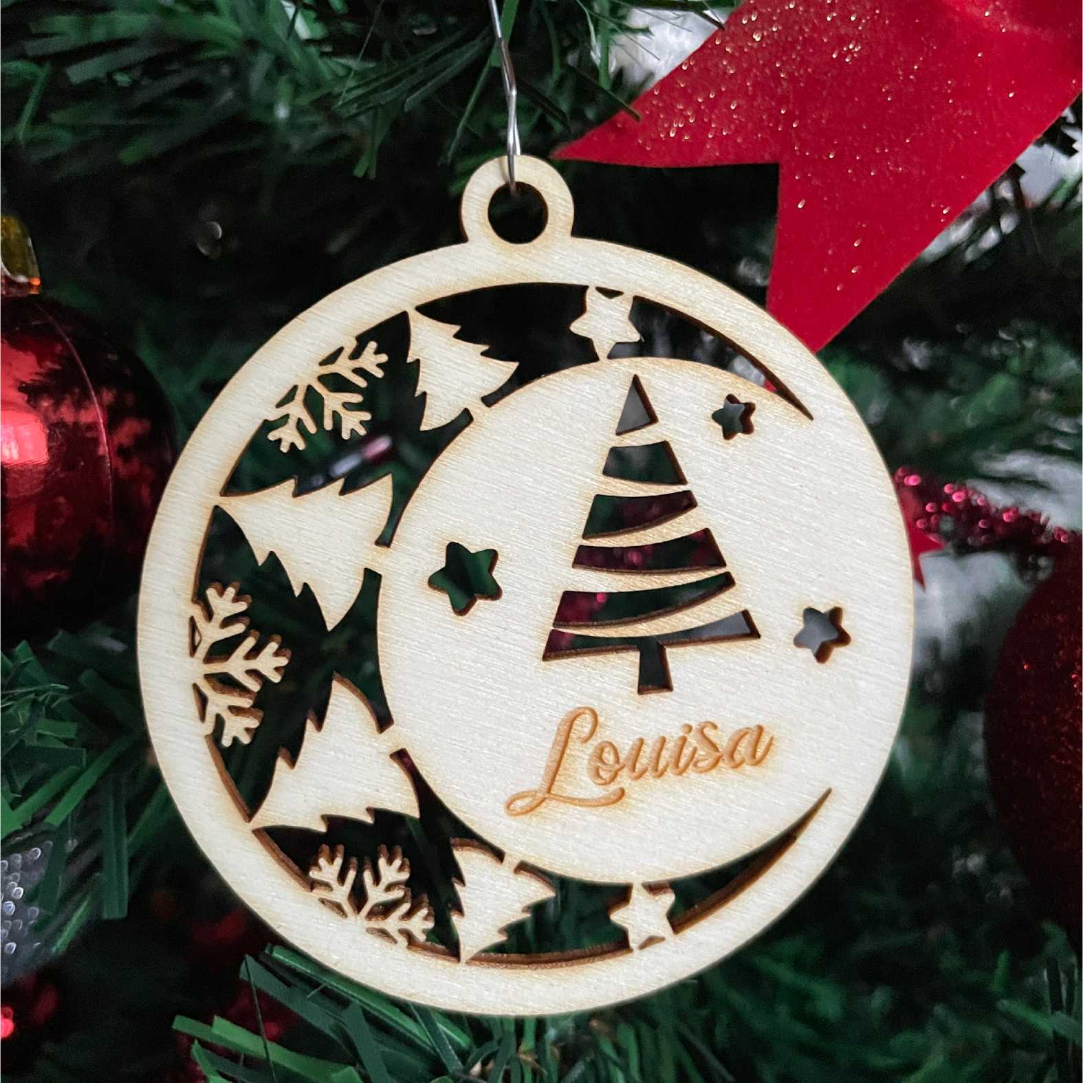 Weihnachten Kugel Anhänger aus natürlichem Birkensperrholz mit Wunschnamen - FOTOFOL