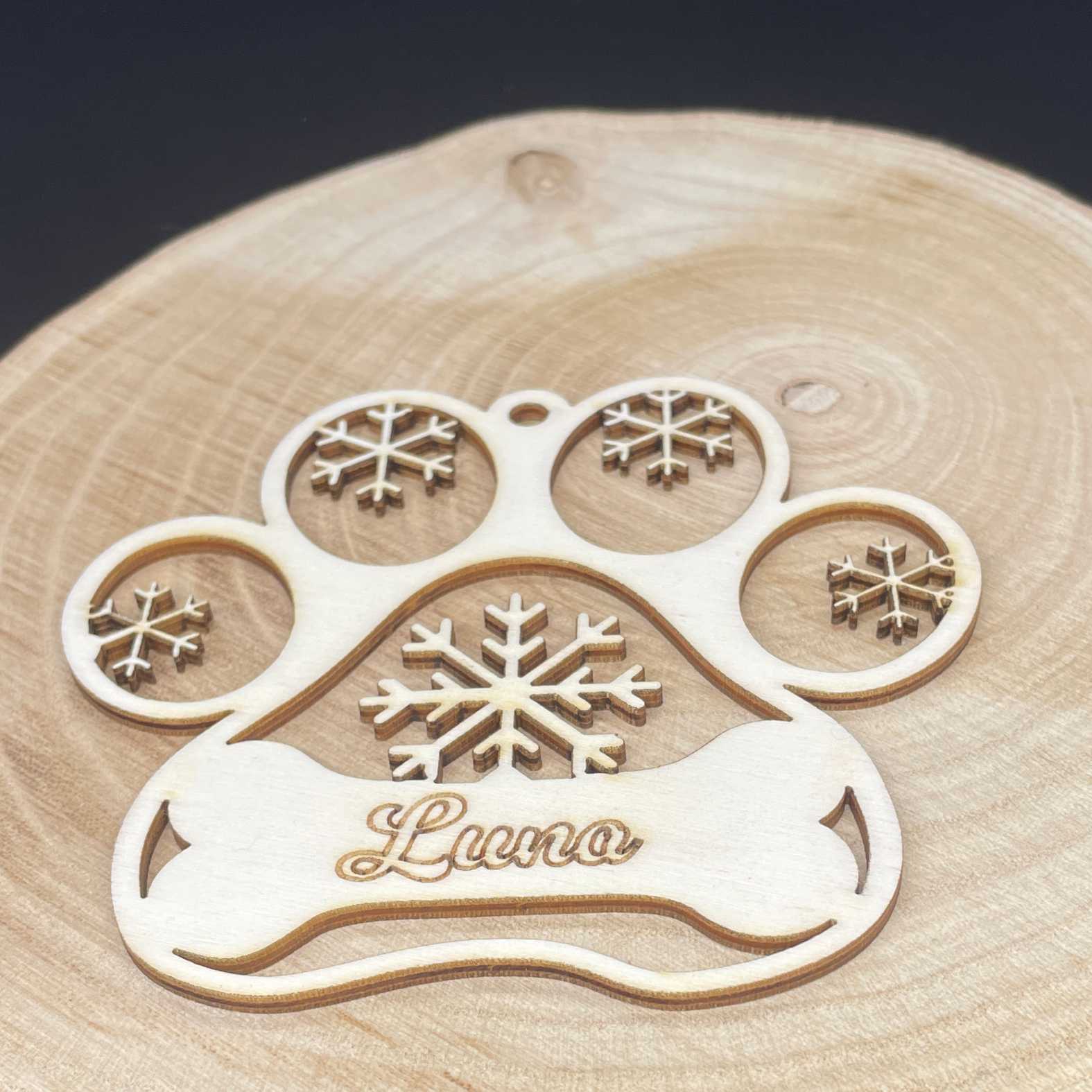 FOTOFOL Personalisierte Weihnachtskugeln aus Holz | Christbaumkugeln mit Namen | Schmücken Sie Ihren Baum mit bezaubernden Weihnachtskugeln aus Holz | Gestalte deine personalisierten Weihnachtskugeln ganz einfach selbst und schaffe so eine bleibende Erinnerung