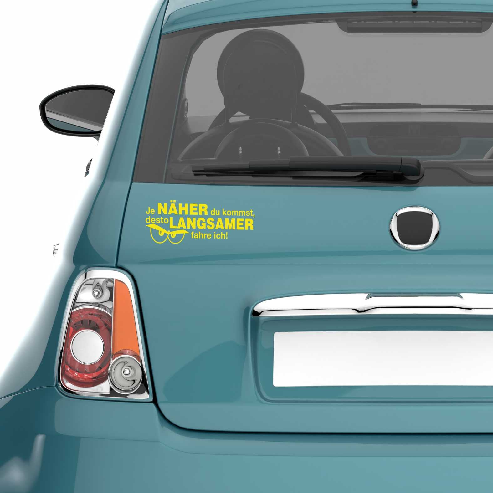 Lustige Aufkleber - "Je NÄHER du kommst desto LANGSAMER fahre ich!"- Style 2 - FOTOFOL