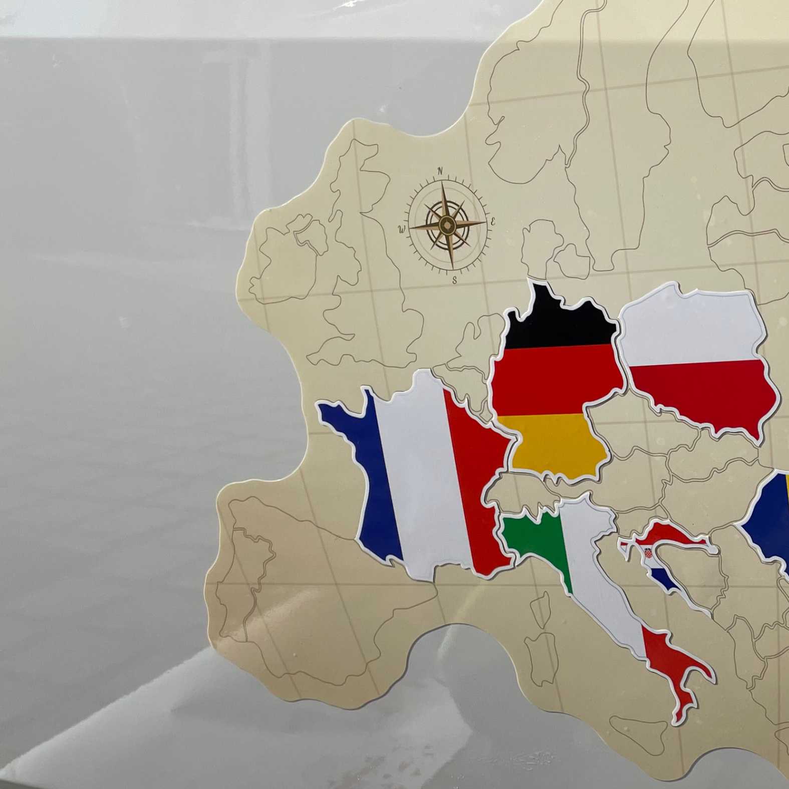 Europa Karte Aufkleber Set  zum Aufkleben - für Fahrzeuge, Möbel, Tür, Wand, Fenster - perfekt für VW Bulli California - FOTOFOL