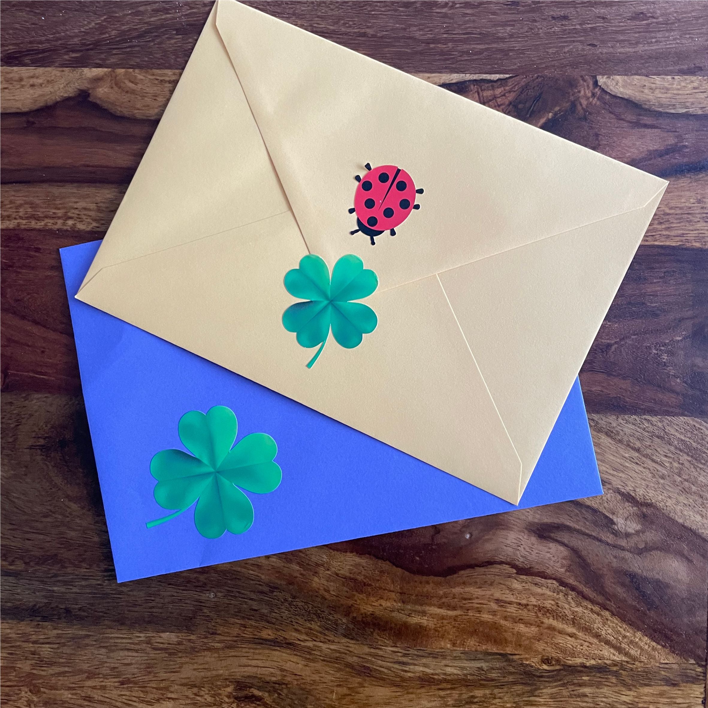 Glücksklee mit Marienkäfern Aufkleber Set - Aufkleber selbstklebend zum Basteln, Dekorieren und Verzieren - FOTOFOL