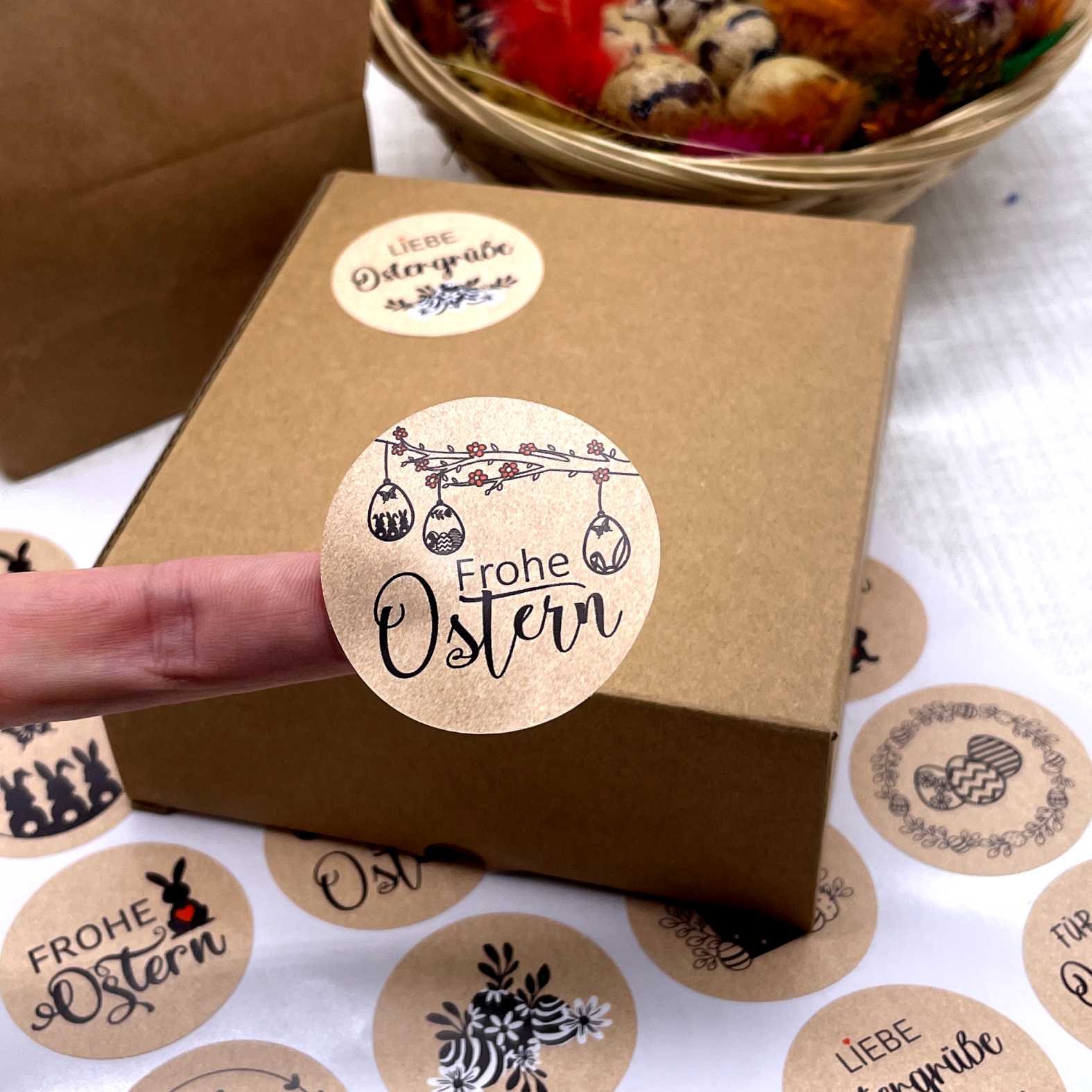 Personalisierte Aufkleber Frohe Ostern zum Basteln und Dekorieren -24 Stück - 4cm - FOTOFOL
