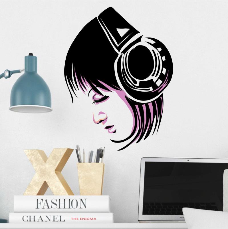 Wandtattoo Teenager-Zimmer Deko Frau mit Kopfhörern - FOTOFOL