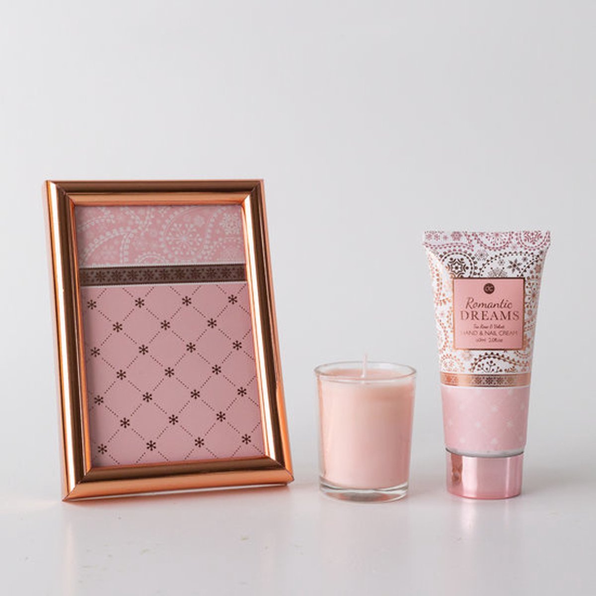 Geschenk für Frauen - Hand- und Nagelcreme, Duftkerze und Bilderrahmen