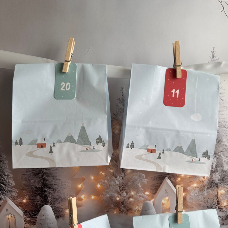 Adventskalender Set M – 24 Geschenktüten 18 x 23 x 9 cm mit Zahlen & Klammern - FOTOFOL