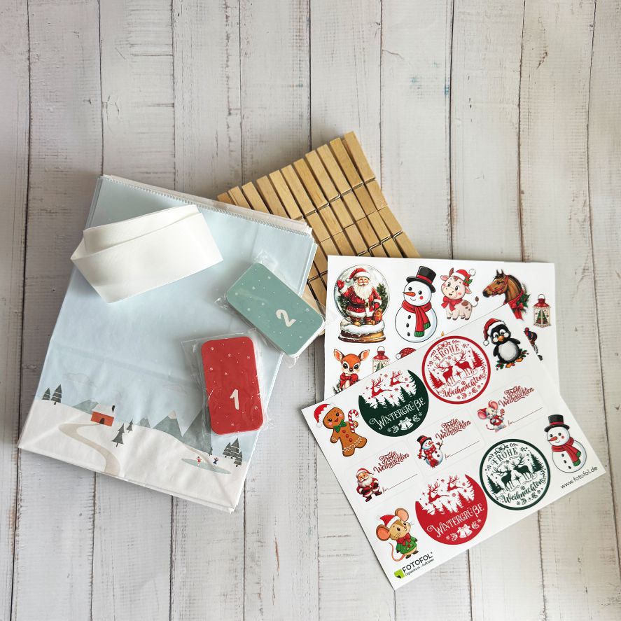 Adventskalender Set M – 24 Geschenktüten 18 x 23 x 9 cm mit Zahlen & Klammern - FOTOFOL