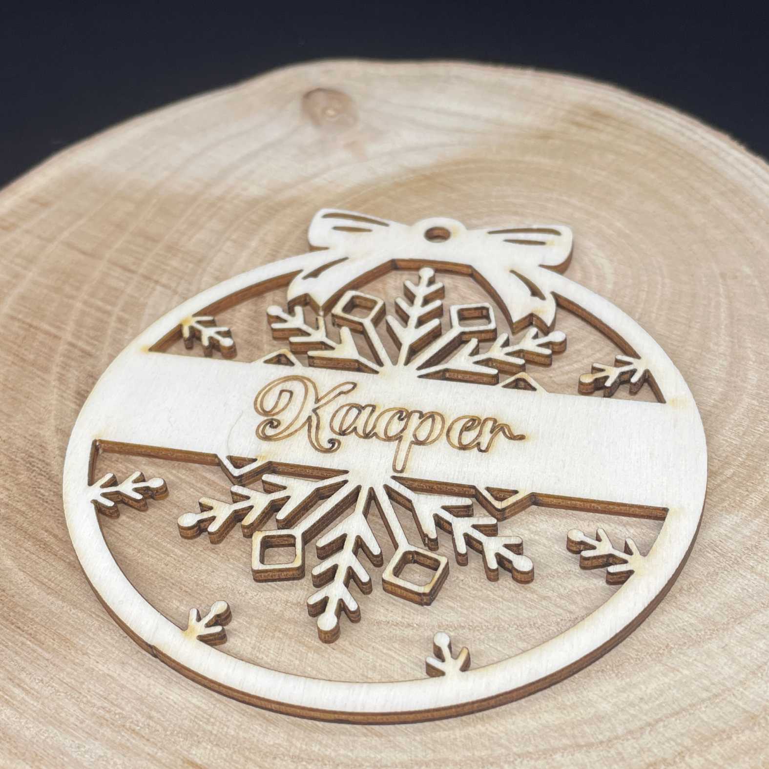 FOTOFOL Personalisierte Weihnachtskugeln aus Holz | Christbaumkugeln mit Namen | Schmücken Sie Ihren Baum mit bezaubernden Weihnachtskugeln aus Holz | Gestalte deine personalisierten Weihnachtskugeln ganz einfach selbst und schaffe so eine bleibende Erinnerung