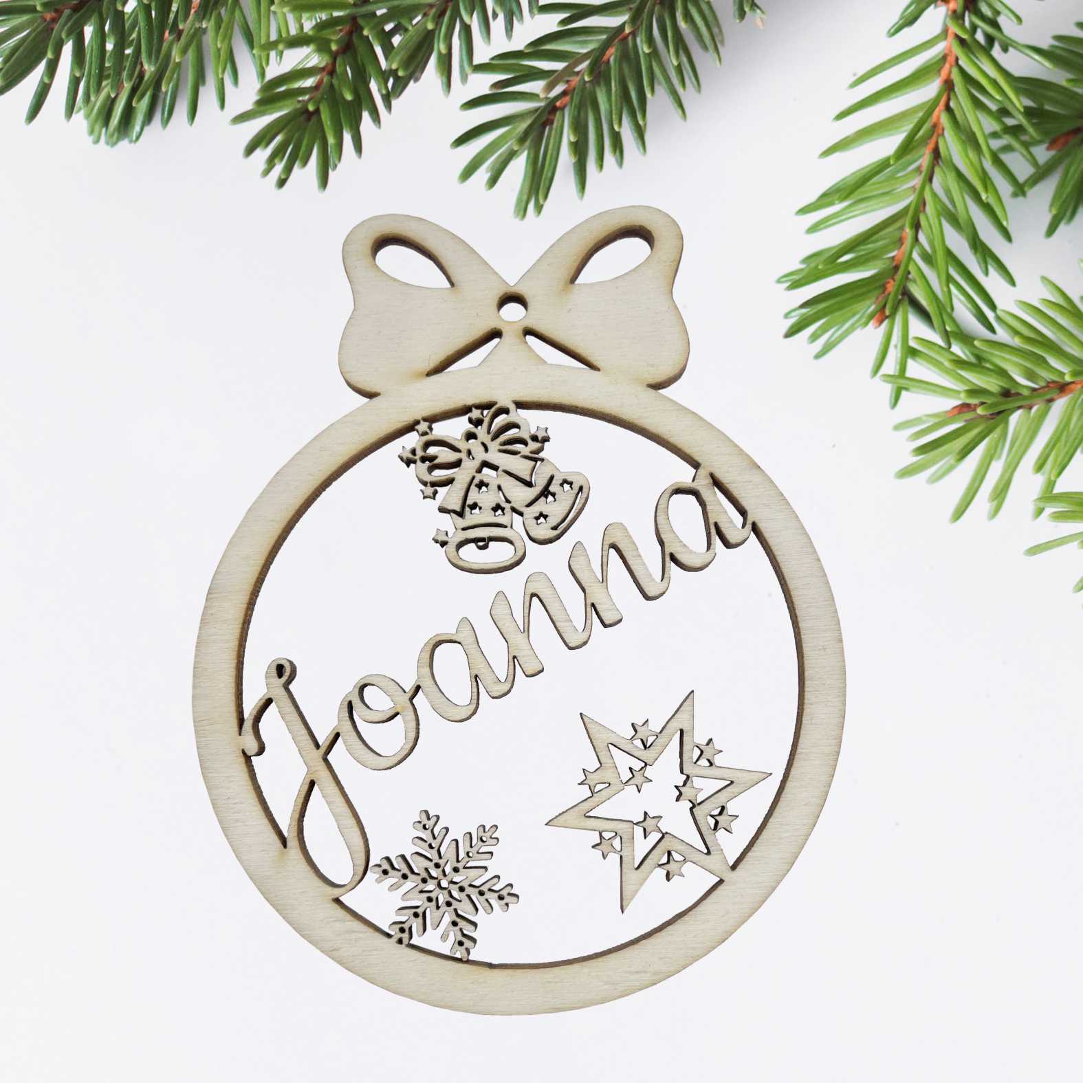 FOTOFOL Personalisierte Weihnachtskugeln aus Holz | Christbaumkugeln mit Namen | Schmücken Sie Ihren Baum mit bezaubernden Weihnachtskugeln aus Holz | Gestalte deine personalisierten Weihnachtskugeln ganz einfach selbst und schaffe so eine bleibende Erinnerung
