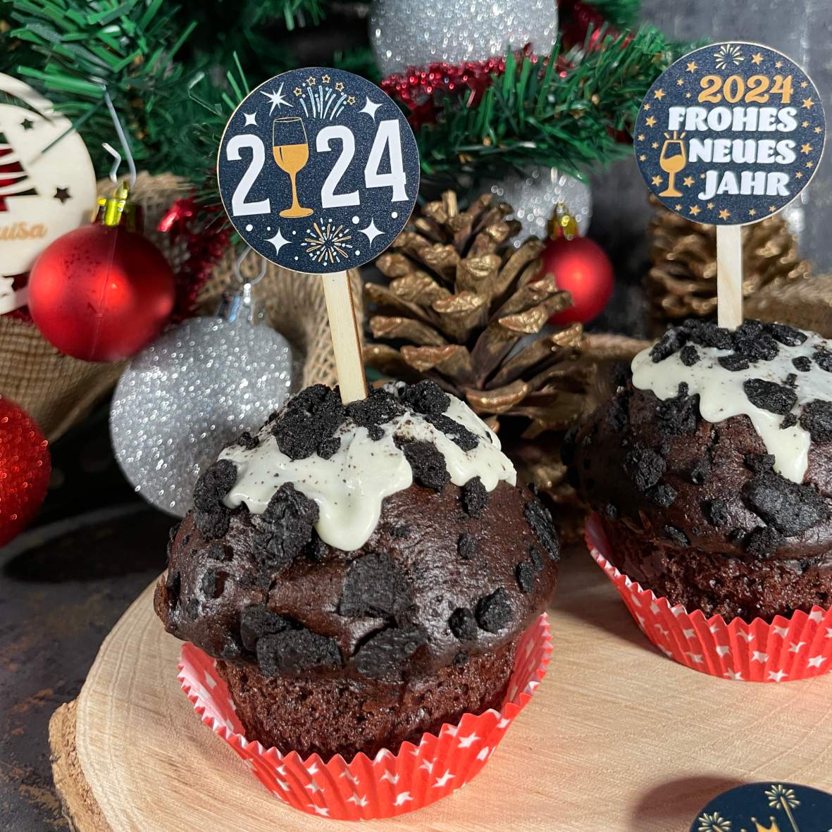 Weihnachten Cupcake Stecker 12er Set aus Holz mit Aufklebern - FOTOFOL