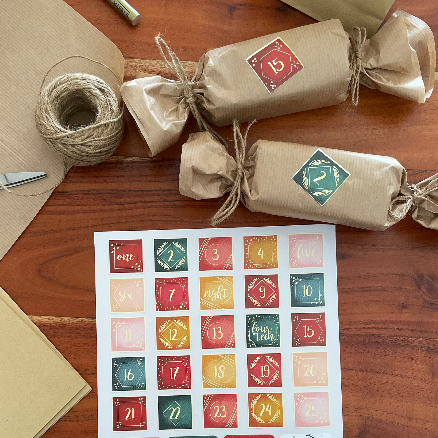 FOTOFOL - Adventskalender Zahlen Sticker Set – DIY Adventskalender für Weihnachten basteln!