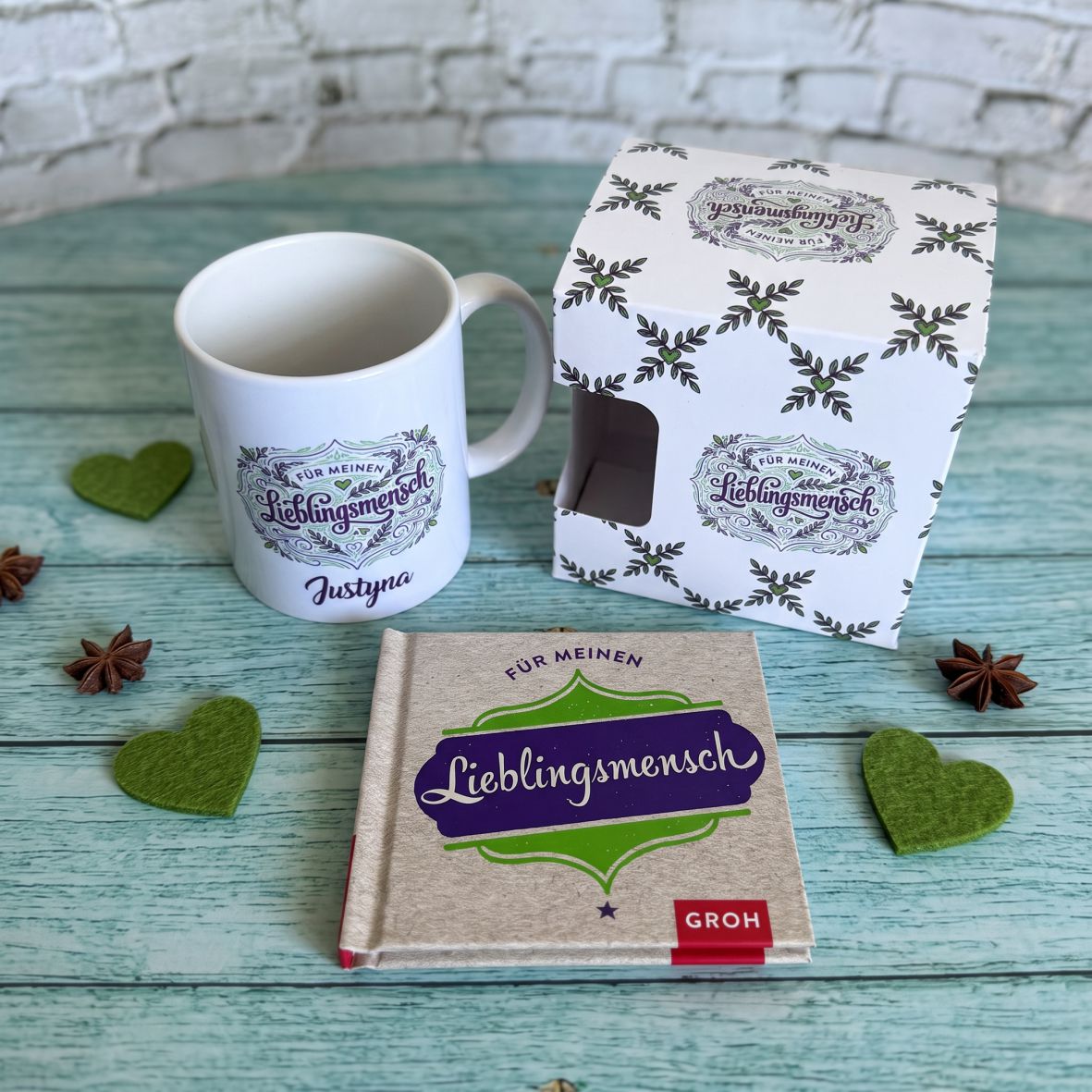 FOTOFOL - Personalisierte Tasse "Für meinen Lieblingsmensch" mit Name – Geschenkset inkl. Sprüche-Büchlein, 330 ml Keramiktasse mit Namen bedruckt, Geschenk für beste Freundin, Mama, Partner, Schwester