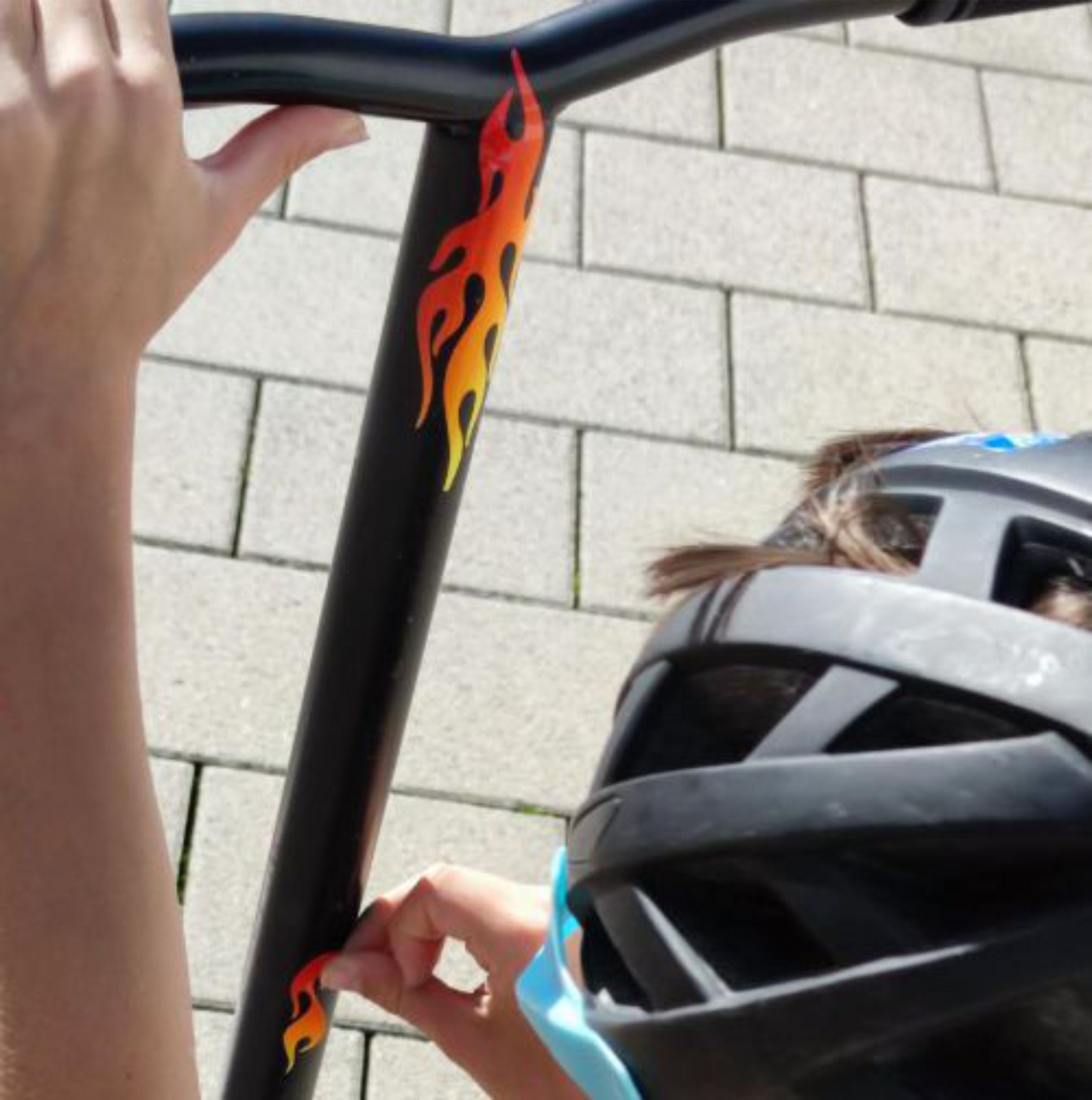 17 Flammen Aufkleber Set  - für Auto, Fahrzeuge, Roller, Moped, Motorrad-Helm, Fahrrad - FOTOFOL