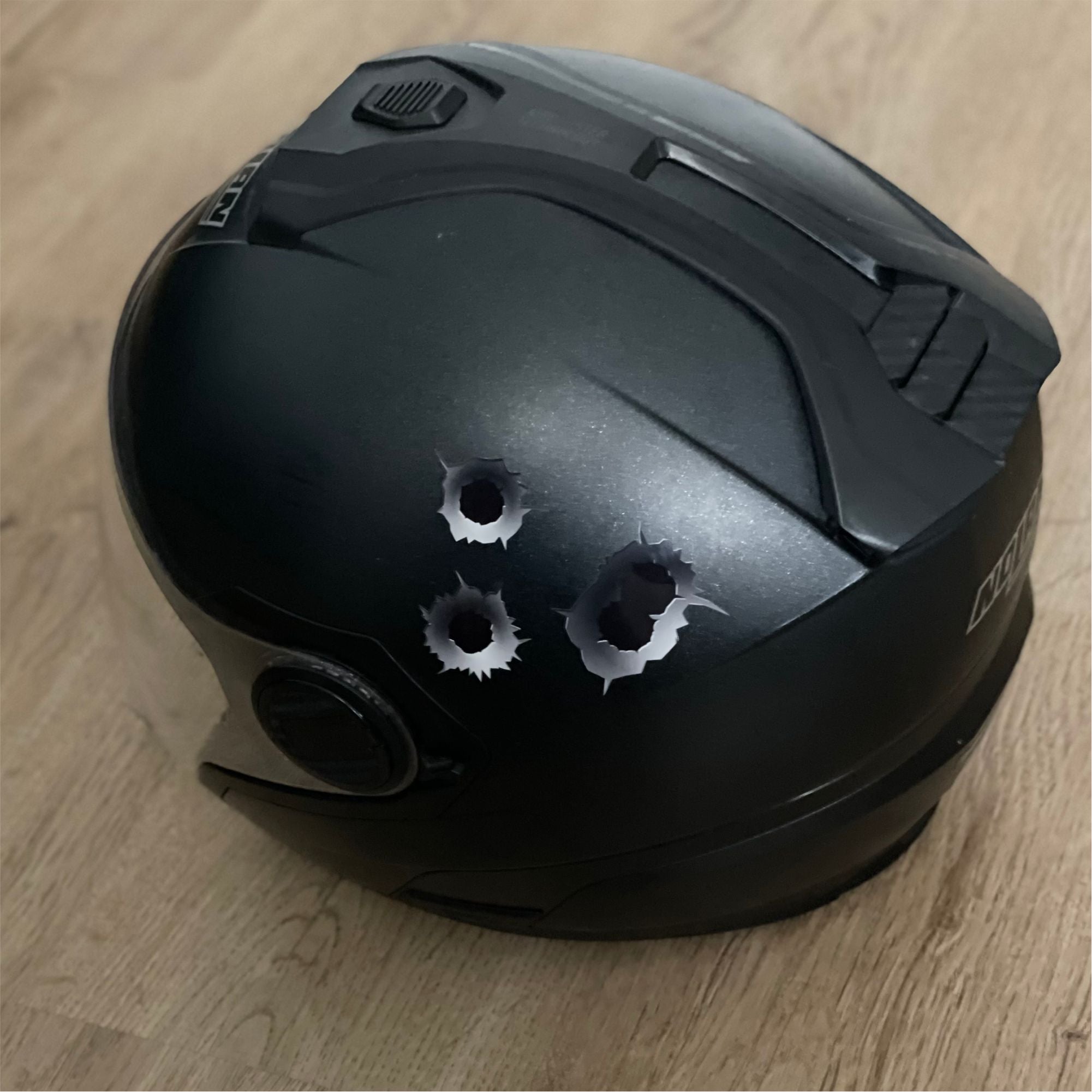 Einschusslöcher Aufkleber Set in 3D Optik - Sticker Bullet-Holes - für Auto, Roller, Moped, Motorrad-Helm, Fahrrad, Laptop