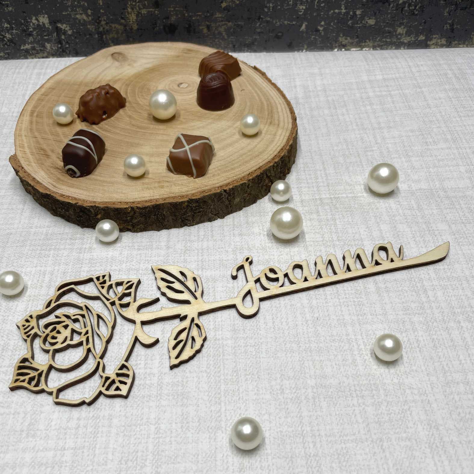 Personalisierte Rose aus Holz mit Wunschname - FOTOFOL