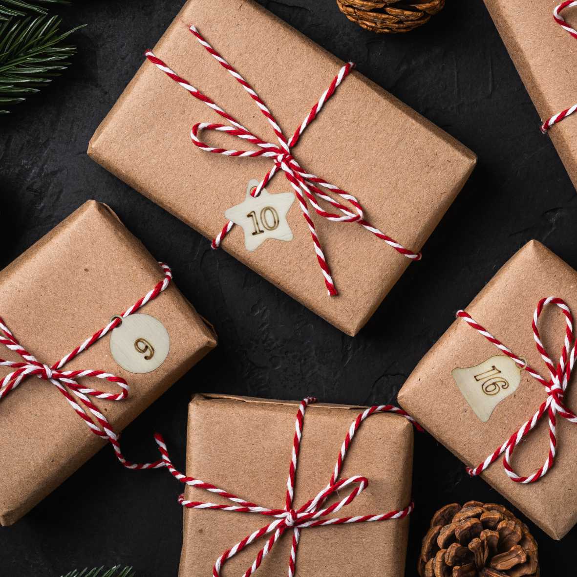 24 Adventskalender Zahlen aus natürlichem Birkensperrholz - Weihnachtskalender Anhänger Nummern zum Basteln - FOTOFOL